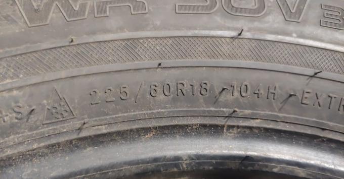 Nokian Tyres WR SUV 3 225/60 R18 104H