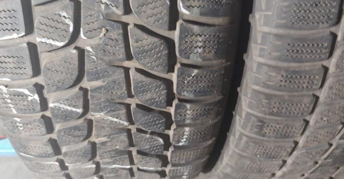 Bridgestone Blizzak LM-25 4x4 275/60 R18 113H