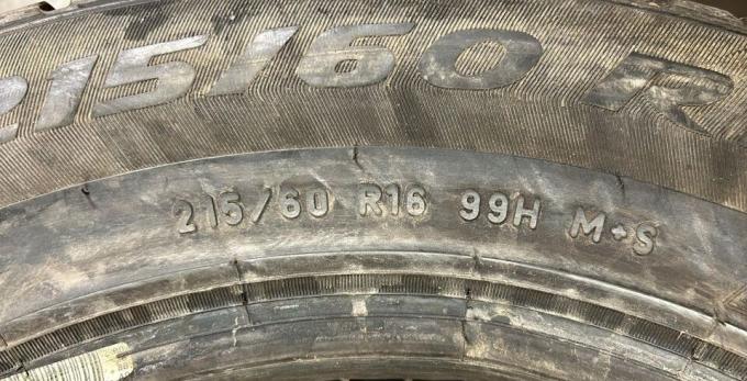 Pirelli Winter Sottozero 3 215/60 R16 99H