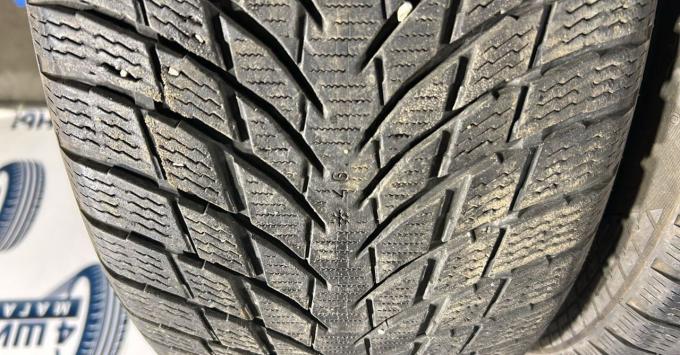 Nokian Tyres WR Snowproof P 235/45 R18 98V