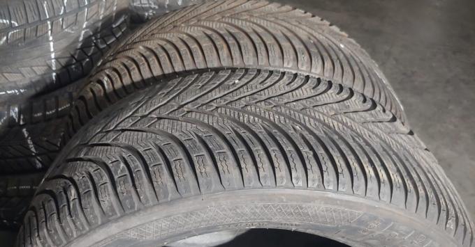 Kleber Krisalp HP3 235/50 R18 101V