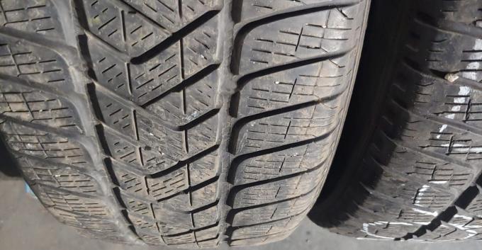 Pirelli Scorpion Winter 225/55 R19 99H