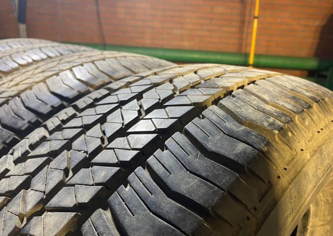 Bridgestone Dueler H/T 684 275/60 R18 113H