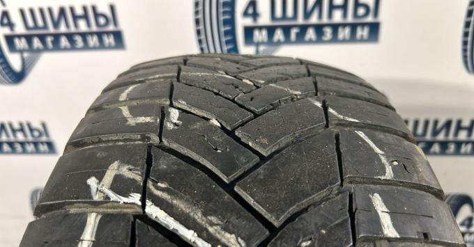 Michelin Agilis CrossClimate 225/65 R16C 112R