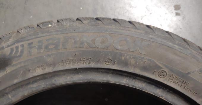 Hankook Winter I'Cept Evo2 W320A SUV 235/50 R19 103V