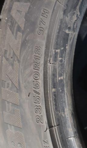 Bridgestone Blizzak LM-80 Evo 235/50 R18 97H