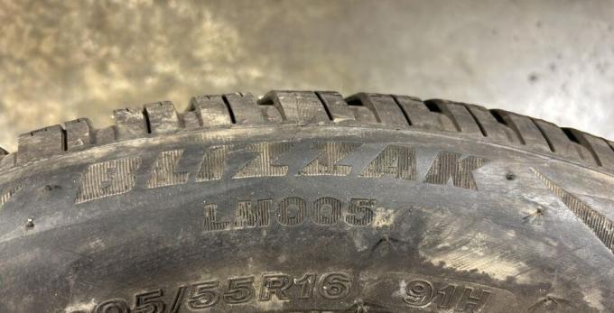 Bridgestone Blizzak LM-005 205/55 R16 91H