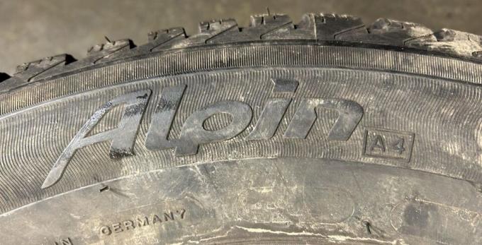 Michelin Alpin A4 205/60 R16 92H