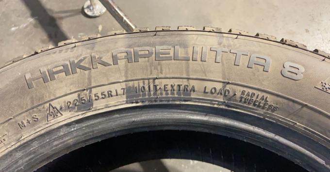 Nokian Tyres Hakkapeliitta 8 225/55 R17 101T