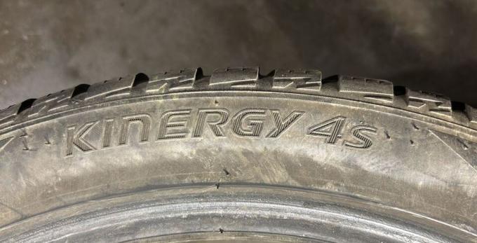 Hankook Kinergy 4S H740 225/40 R18 92V