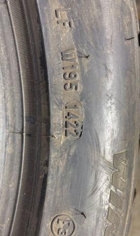 Pirelli Winter Sottozero 3 235/50 R19 99H