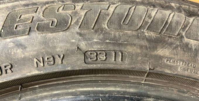 Bridgestone Blizzak LM-32 225/50 R17 98H