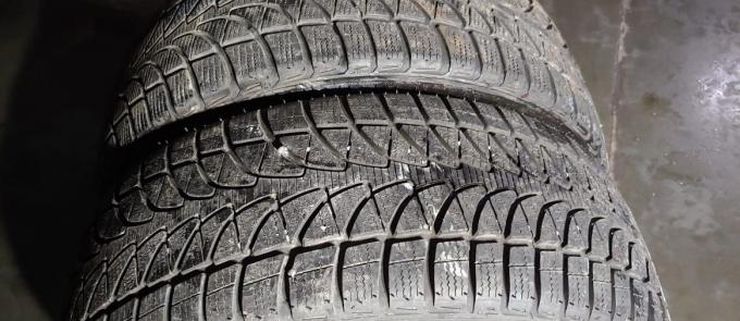 Bridgestone Blizzak LM-32 235/50 R18 101V