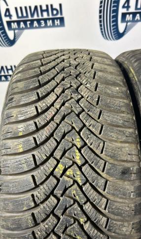 Falken Eurowinter HS01 215/45 R18 93V