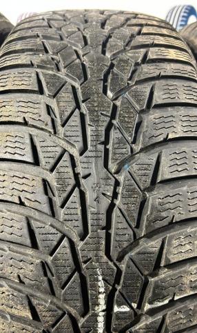 Nokian Tyres WR D4 215/60 R16 99H