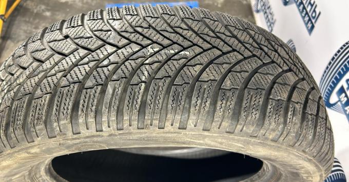 Firestone Winterhawk 4 215/60 R17 96H