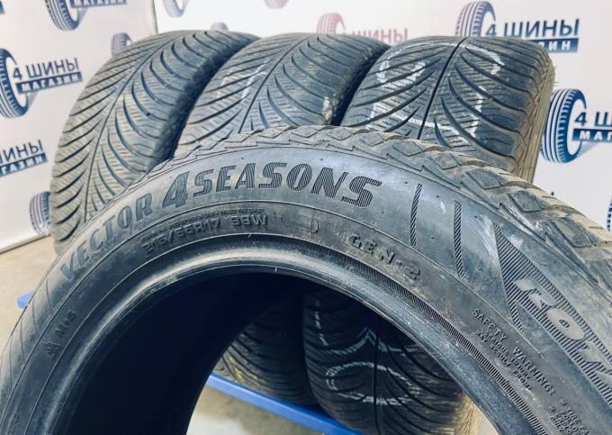 Goodyear Vector 4Seasons Gen-2 215/55 R17 94V