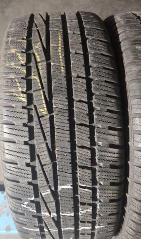 Goodyear UltraGrip Performance 225/40 R18 92V