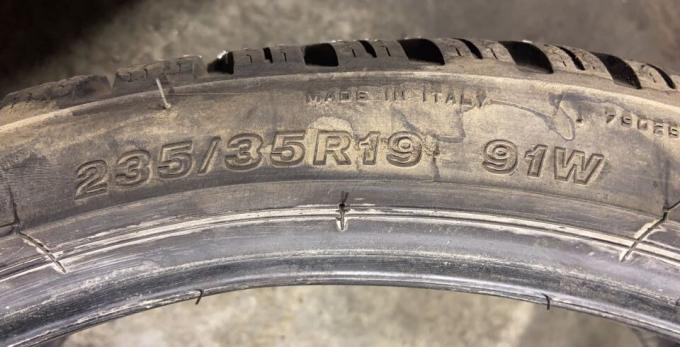 Firestone Winterhawk 4 235/35 R19 91W