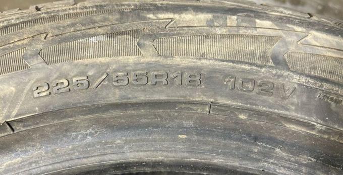 Goodyear UltraGrip Performance SUV Gen-1 225/55 R18 102V