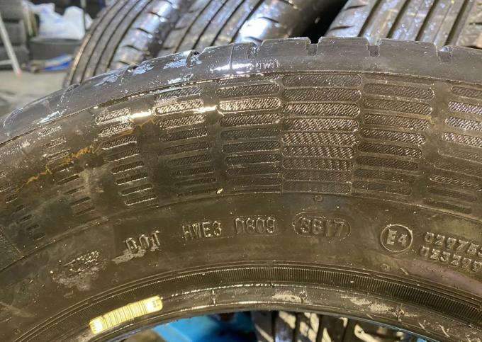 Continental ContiEcoContact 5 215/65 R17 99V