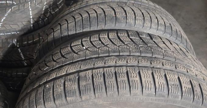 Nokian Tyres WR A4 245/50 R18 100H