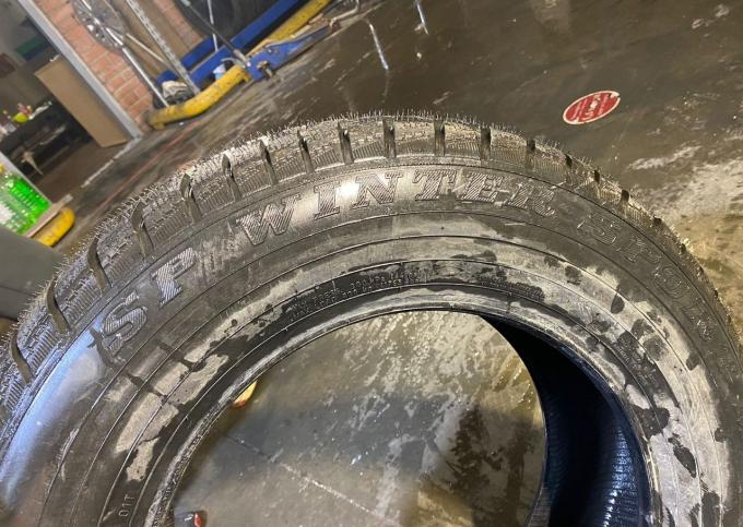 Dunlop SP Winter Sport M2 215/70 R16 100T