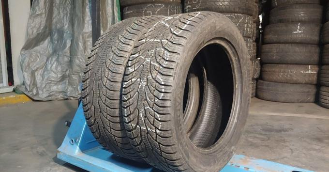 Uniroyal AllSeasonExpert 2 235/55 R17 103V