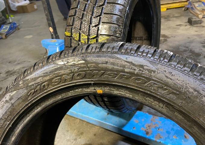 Pirelli Winter 210 Snowsport 245/45 R18 96H