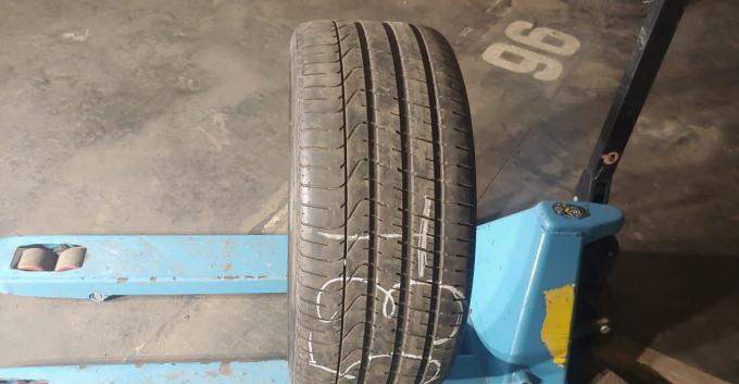 Pirelli P Zero 275/30 R21 98Y