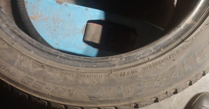 Bridgestone Blizzak LM-80 Evo 235/50 R18 97H