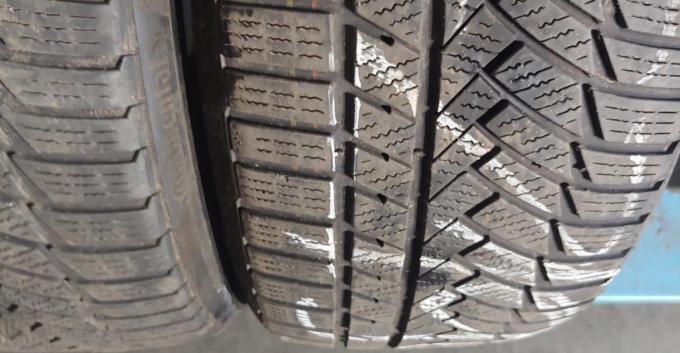 Continental WinterContact TS 850 P 235/35 R19 91W