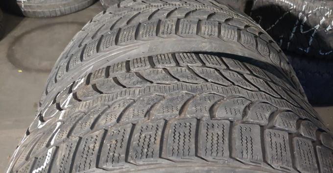 Bridgestone Blizzak LM-32 235/35 R19 91V