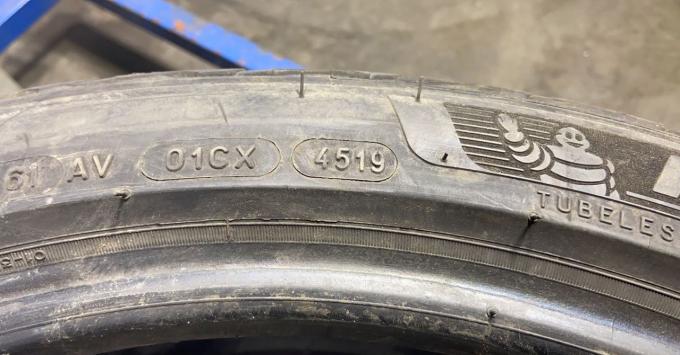 Michelin Pilot Alpin 5 235/40 R19 96W