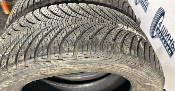 Goodyear Vector 4Seasons Gen-2 225/55 R17 97V