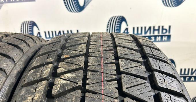 Bridgestone Blizzak DM-V3 295/35 R21 107T