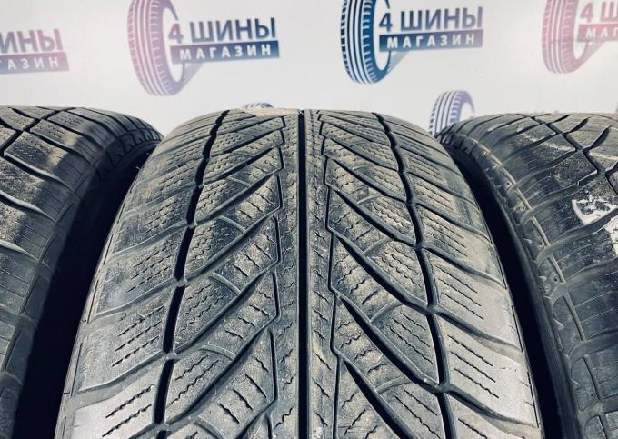 Goodyear UltraGrip 255/50 R19 107V