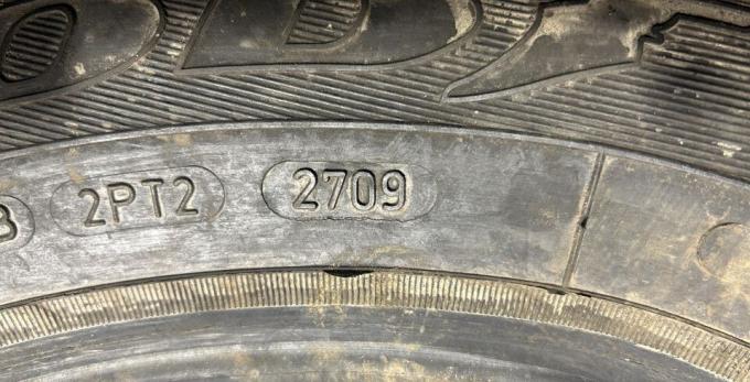 Goodyear Eagle Ultra Grip GW-3 195/60 R15 88H