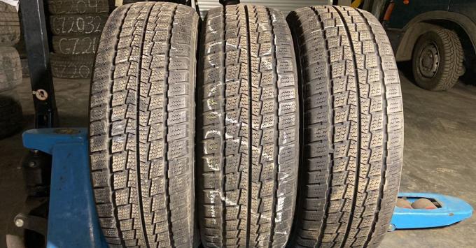 Hankook Winter RW06 215/60 R17C 109T