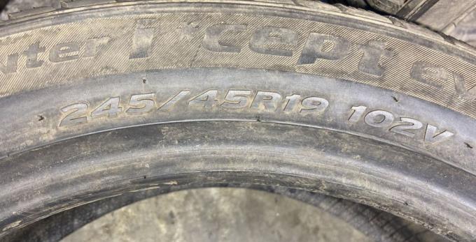 Hankook Winter I'Cept Evo2 W320 245/45 R19 102V