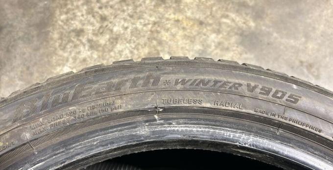 Yokohama W.Drive V905 225/45 R18 95V