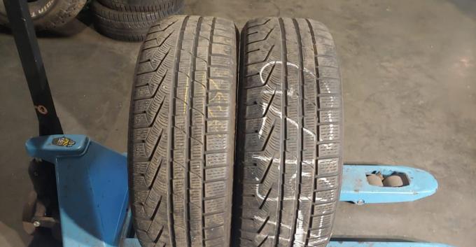 Pirelli Winter Sottozero 210 Serie II 235/50 R19 103H