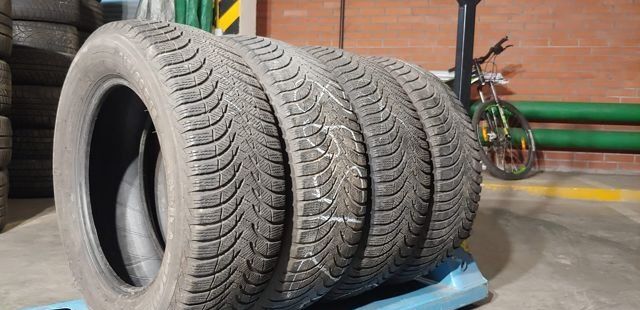 Michelin Alpin A4 215/60 R16 95H