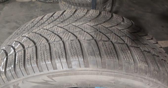 Bridgestone Blizzak LM-005 235/50 R18 101V