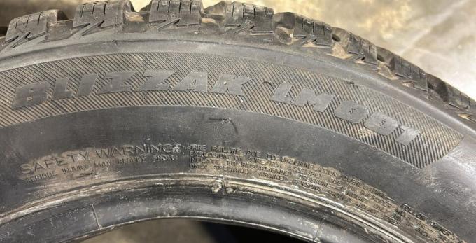 Bridgestone Blizzak LM-001 205/55 R16 91H