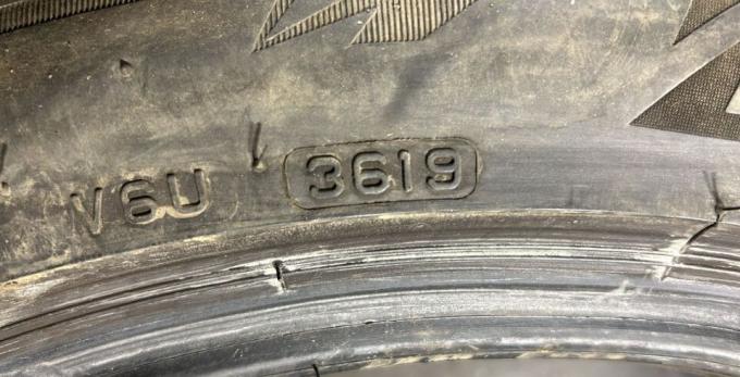 Bridgestone Blizzak LM-005 225/50 R18 99V