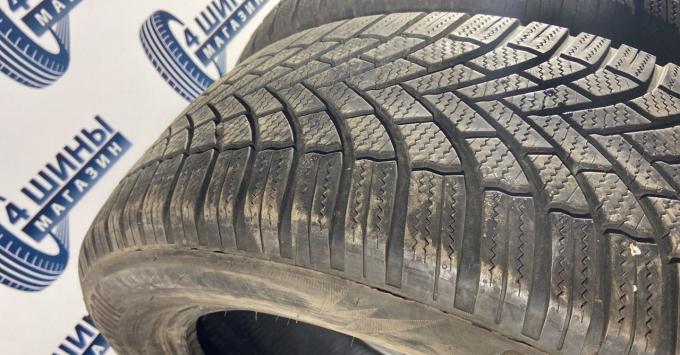 Bridgestone Blizzak LM-005 235/55 R19 105V