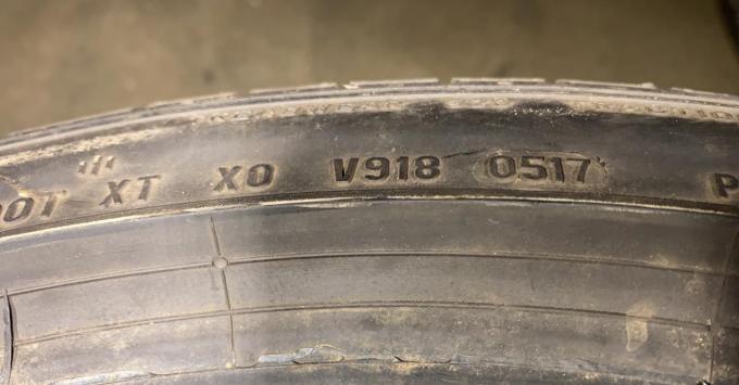 Pirelli P Zero PZ4 265/35 R20 99Y