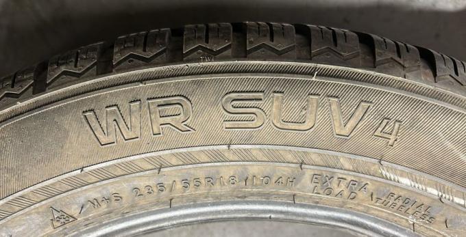 Nokian Tyres WR SUV 4 235/55 R18 104H