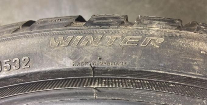 Pirelli Winter Sottozero 3 235/35 R19 91V